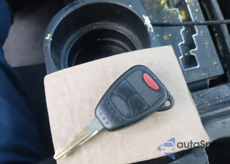 2006 Dodge Magnum z USA, uszkodzony, nr VIN 2D4FV47V96H536716